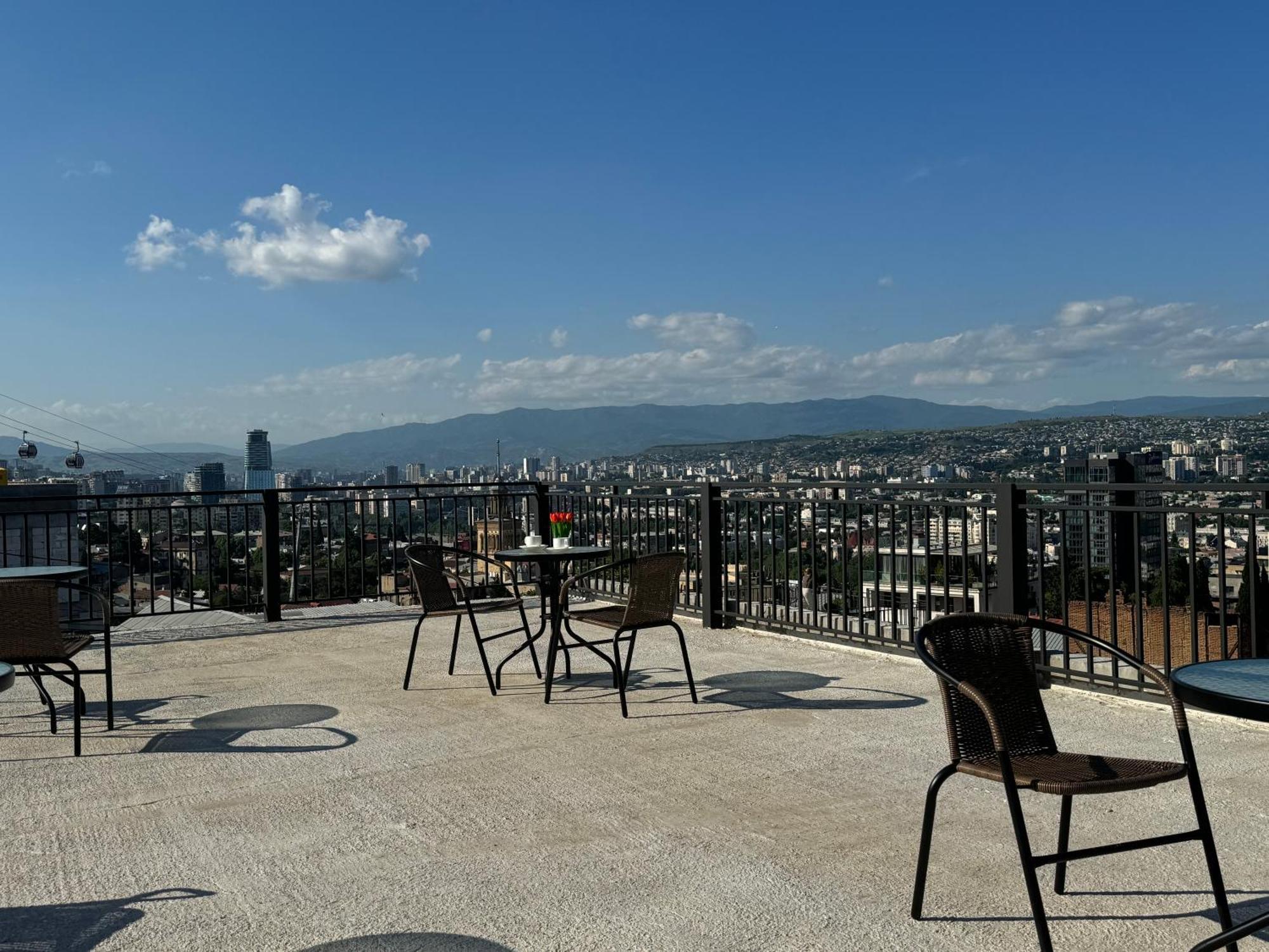 Brothers Apartments With Terrace In Old 트빌리시 외부 사진